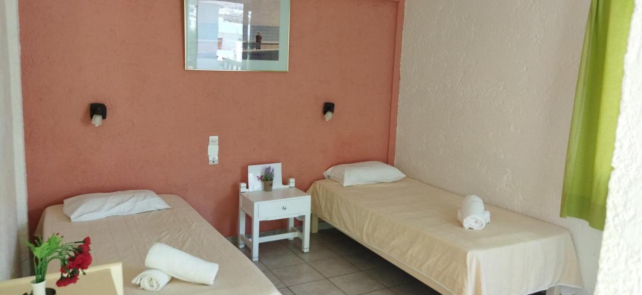 Cleo Rooms 250M From The Beach マリア エクステリア 写真