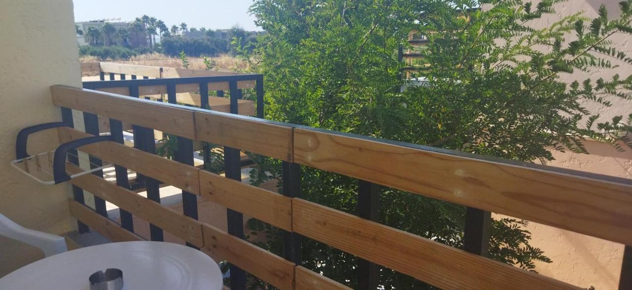 Cleo Rooms 250M From The Beach マリア エクステリア 写真
