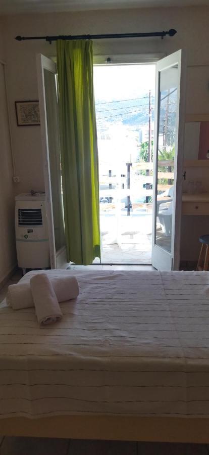 Cleo Rooms 250M From The Beach マリア エクステリア 写真