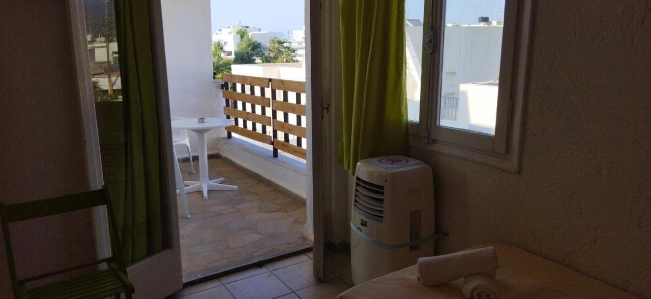 Cleo Rooms 250M From The Beach マリア エクステリア 写真