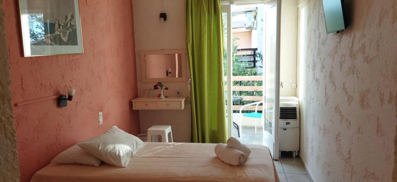 Cleo Rooms 250M From The Beach マリア エクステリア 写真