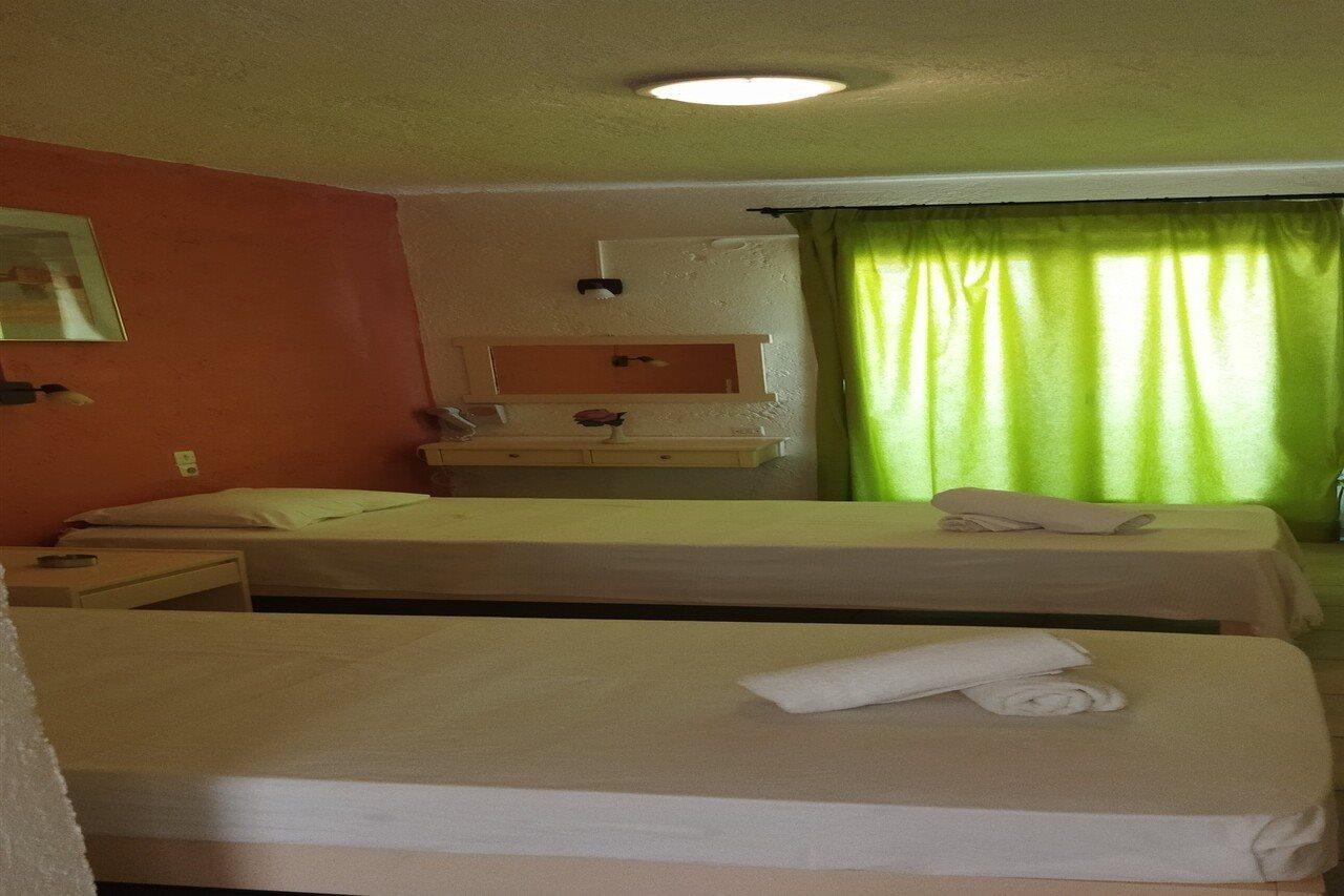 Cleo Rooms 250M From The Beach マリア エクステリア 写真